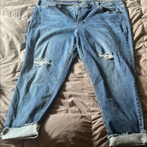 Crown and Ivy curvy distressed skinny crop jeans size 24w EUC